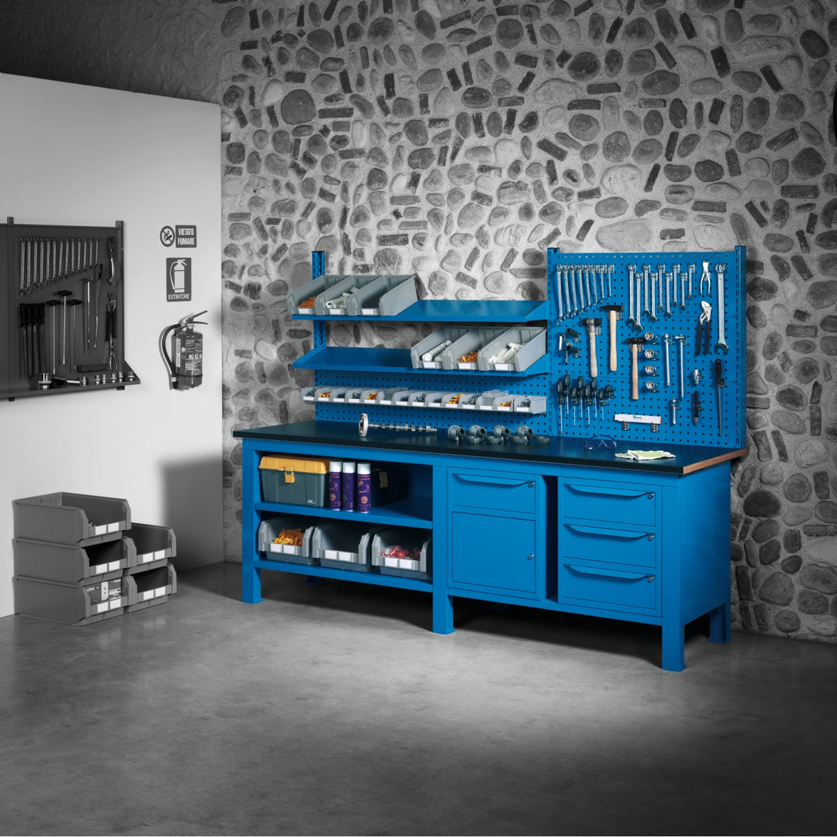 Bancuri de lucru din otel - sefira.ro