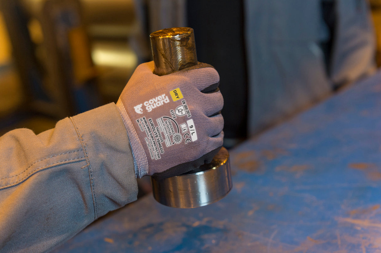 Manusi de protectie pentru precize, EUROLITE, marimea 6, imersie nitril negru microspongios, EUROTECHNIQUE - sefira.ro