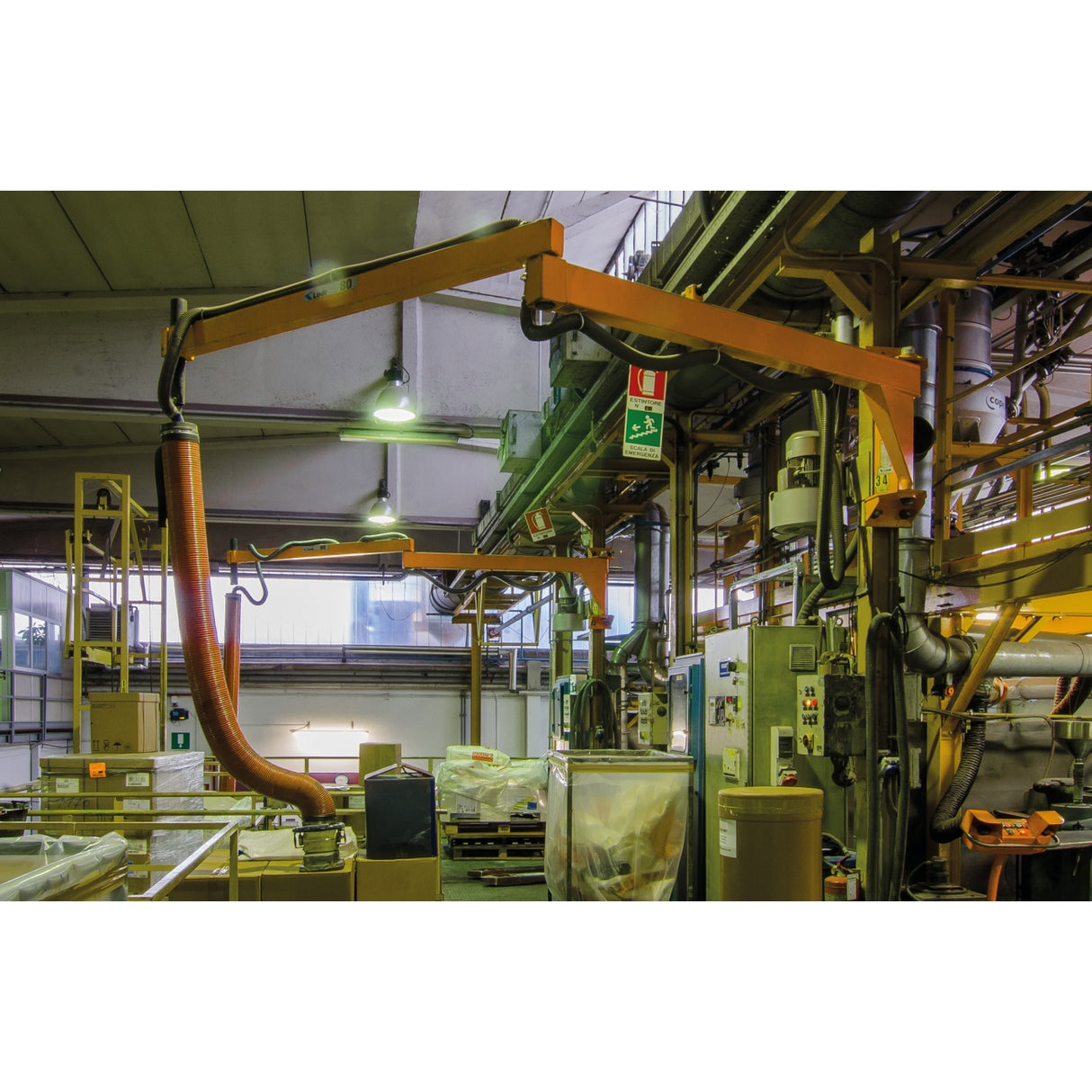 Macarale cu brat articulat montate pe perete B_HANDLING - sefira.ro