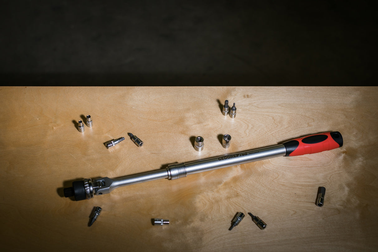 Antrenor cu clichet 1/4", reversibil, cu adaptor de actionare, R40150027, GEDORE RED - sefira.ro