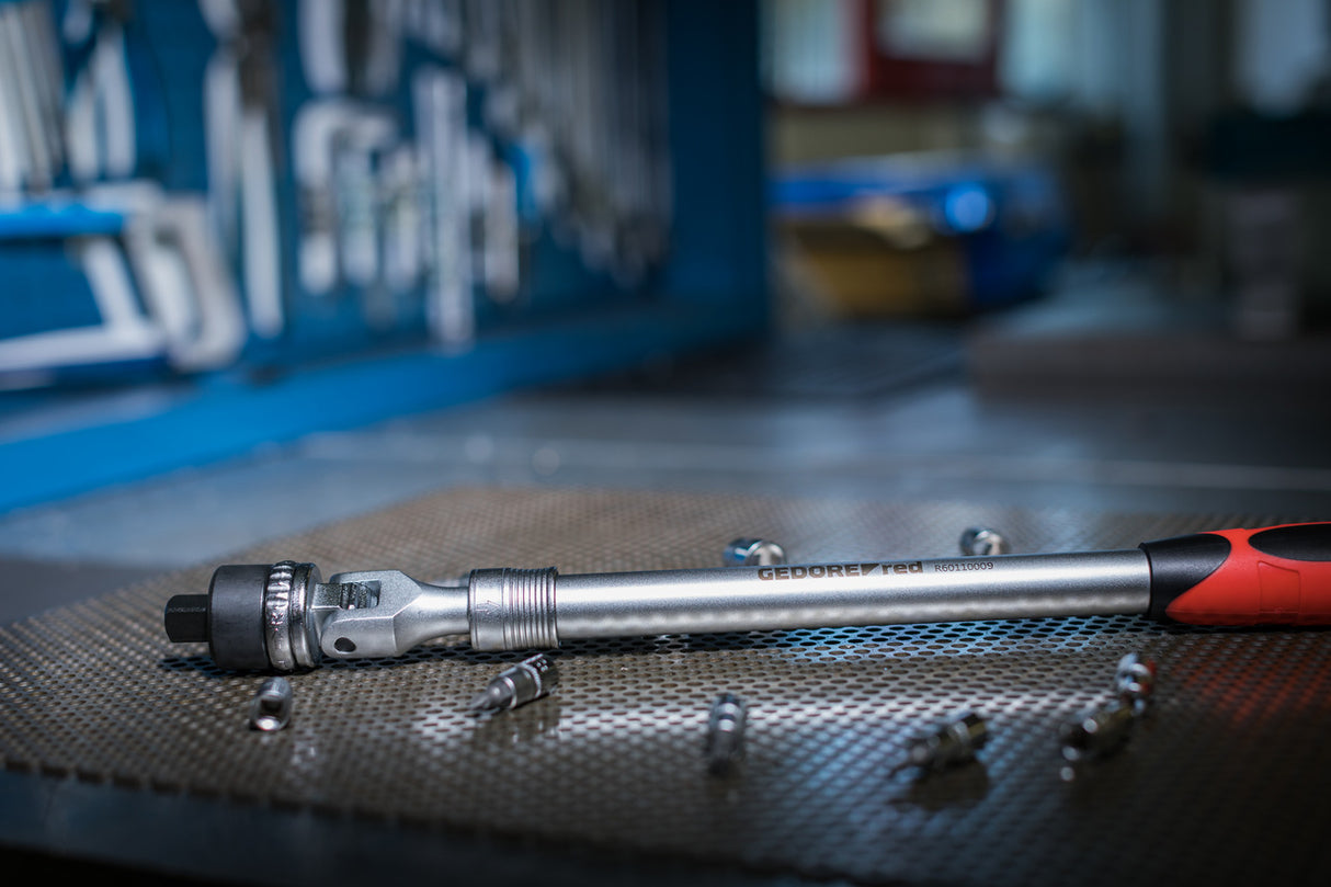 Antrenor cu clichet 1/4", reversibil, cu adaptor de actionare, R40150027, GEDORE RED - sefira.ro