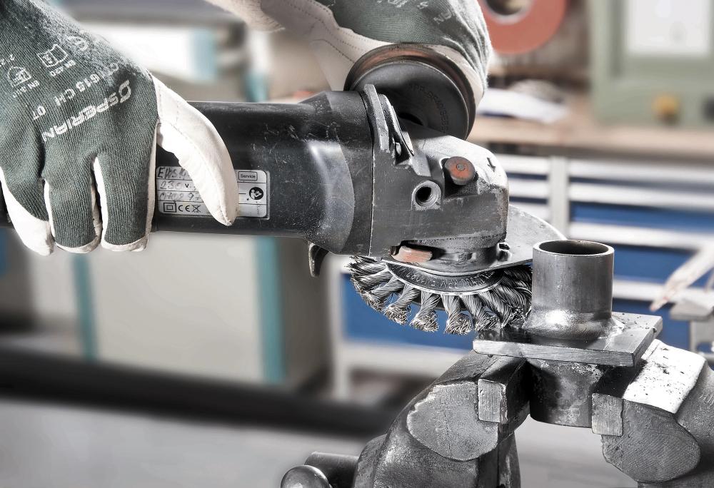 Perie de sarma din otel, conica, diam.100mm, sarma 0,5mm rasucita, prindere M14x2,0, LESSMANN - sefira.ro