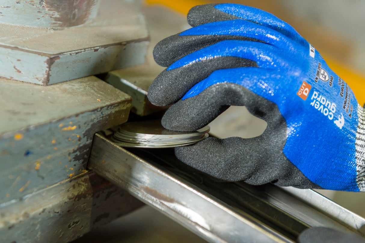 Manusi de protectie EUROCUT, marimea 7, rezistenta la ulei, la taiere nivel maxim 5, EUROTEHNIQUE - sefira.ro