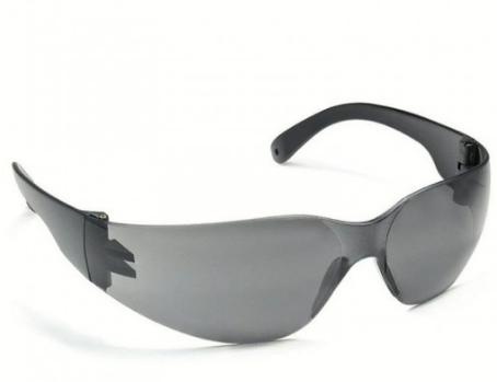 ANTI-SCRATCH AND ANTI-FOG PROTECTIVE GLASSES WITH LENS