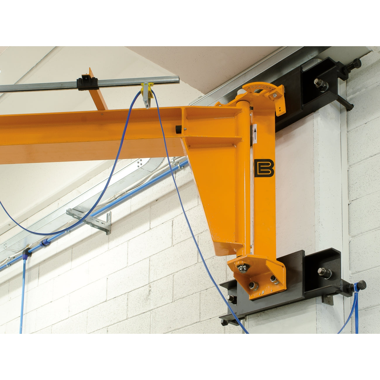 Wall-mounted jib cranes B-HANDLING