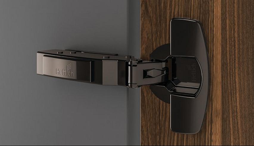 Balama aplicata cu amortizare Sensys 8645i, 110°, nichelata, cu placa de insurubare, baza 12.5 mm, HETTICH - sefira.ro