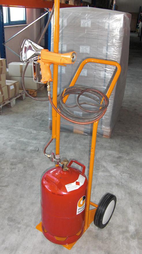 Cylinder trolley with swivel arm